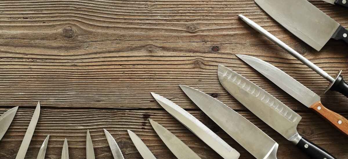 All-weather hunting knife for year-round use